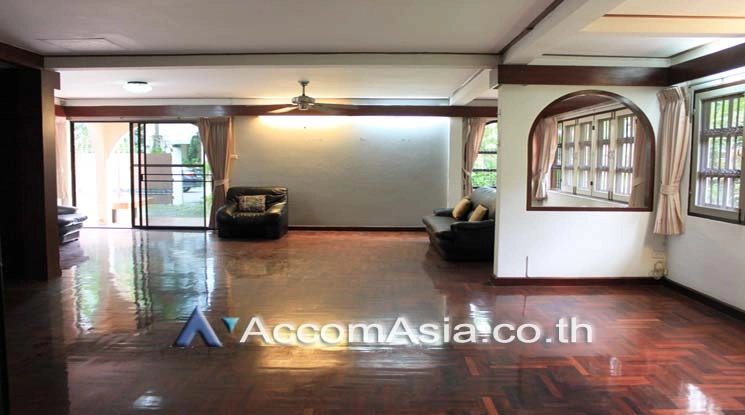  1  3 br House For Rent in Sukhumvit ,Bangkok BTS Nana 9009501