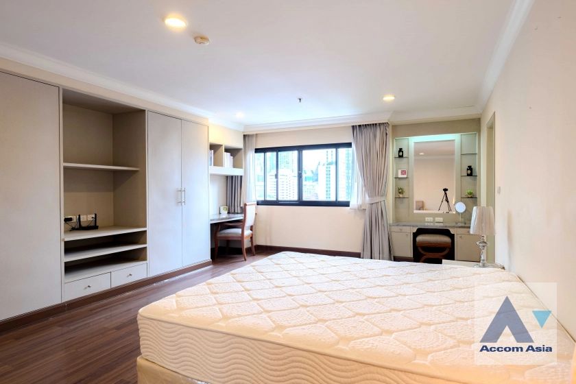 11  3 br Apartment For Rent in Sukhumvit ,Bangkok BTS Asok - MRT Sukhumvit at Perfect Apartment for Big Family, Prime Location Near Main Street AA40585