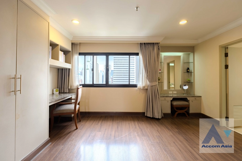 12  3 br Apartment For Rent in Sukhumvit ,Bangkok BTS Asok - MRT Sukhumvit at Perfect Apartment for Big Family, Prime Location Near Main Street AA40585