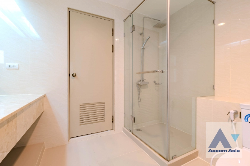 14  3 br Apartment For Rent in Sukhumvit ,Bangkok BTS Asok - MRT Sukhumvit at Perfect Apartment for Big Family, Prime Location Near Main Street AA40585