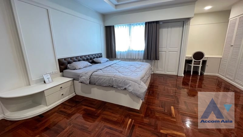  1  2 br Apartment For Rent in Sukhumvit ,Bangkok BTS Phrom Phong at Low-rise apartment, Walk 400m to BTS AA40591
