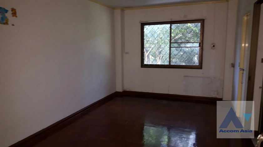 7  House for rent and sale in Sukhumvit ,Bangkok BTS Phra khanong AA40592
