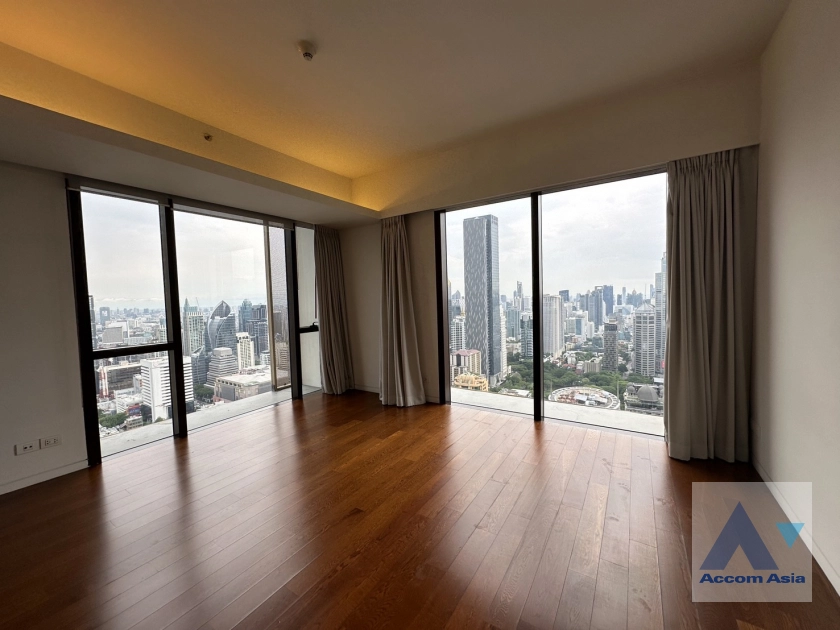 6  3 br Condominium For Rent in Ploenchit ,Bangkok BTS Ratchadamri at Hansar Residence AA40596