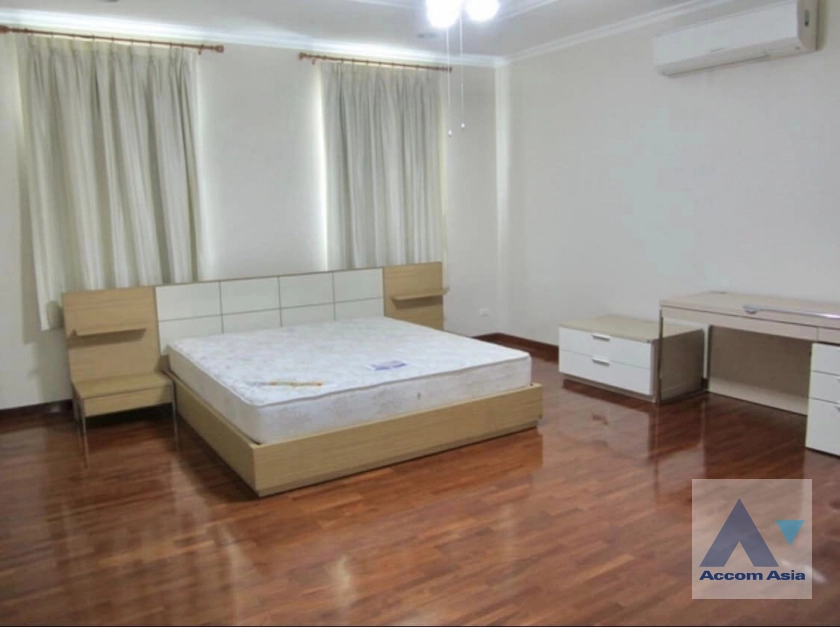 10  3 br House For Rent in Bang Na ,Bangkok  at Sittarom Regent Sinakarin Lasan AA40597