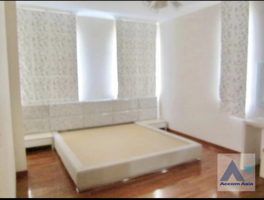 11  3 br House For Rent in Bang Na ,Bangkok  at Sittarom Regent Sinakarin Lasan AA40597