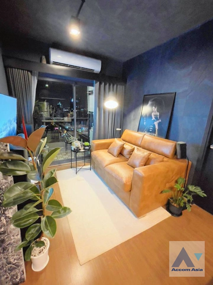unit 2 Bedrooms  Condominium For Sale in Sukhumvit, Bangkok  near BTS Bang Chak (AA40599)