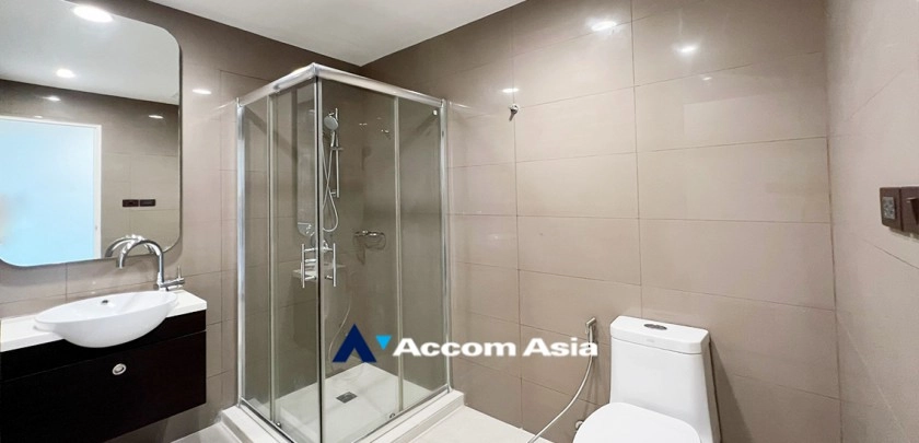 16  4 br Condominium For Rent in Sukhumvit ,Bangkok BTS Ekkamai at La Cascade 25483