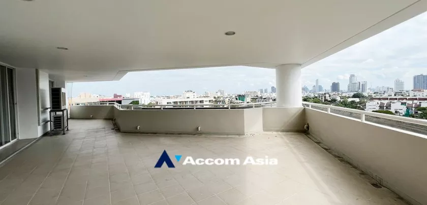 Huge Terrace, Penthouse |  4 Bedrooms  Condominium For Rent in Sukhumvit, Bangkok  near BTS Ekkamai (25483)