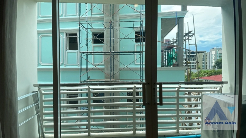 11  2 br Condominium For Sale in Sukhumvit ,Bangkok BTS Ekkamai at The Avenue Sukumvit 61 AA40611