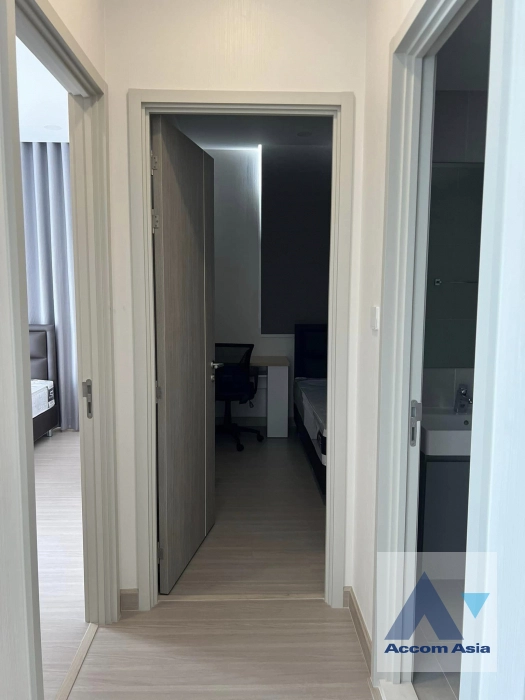 unit 2 Bedrooms  Condominium For Rent in Silom, Bangkok  near MRT Sam Yan (AA40621)