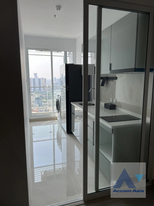 unit 2 Bedrooms  Condominium For Rent in Silom, Bangkok  near MRT Sam Yan (AA40621)