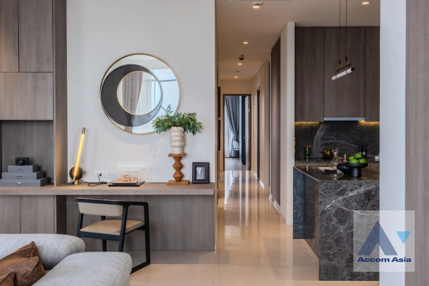 11  3 br Condominium For Sale in Sukhumvit ,Bangkok BTS On Nut at Ramada Plaza Residence AA40627