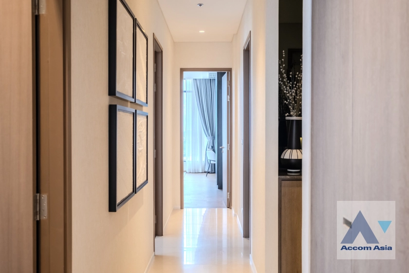 13  3 br Condominium For Sale in Sukhumvit ,Bangkok BTS On Nut at Ramada Plaza Residence AA40627