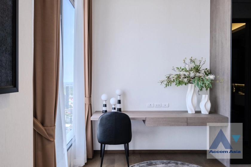 23  3 br Condominium For Sale in Sukhumvit ,Bangkok BTS On Nut at Ramada Plaza Residence AA40627