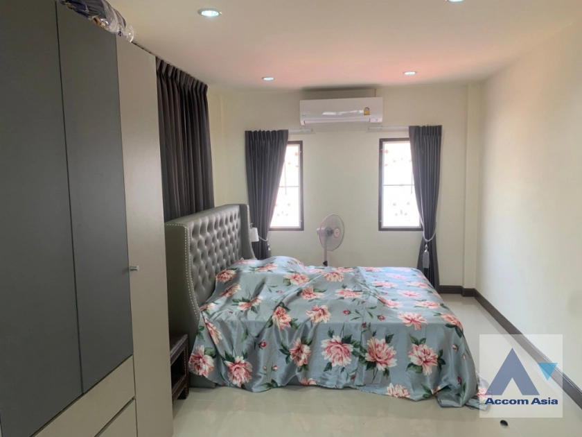 7  3 br House for rent and sale in Phaholyothin ,Bangkok  at K.C. Park View 3 AA40635