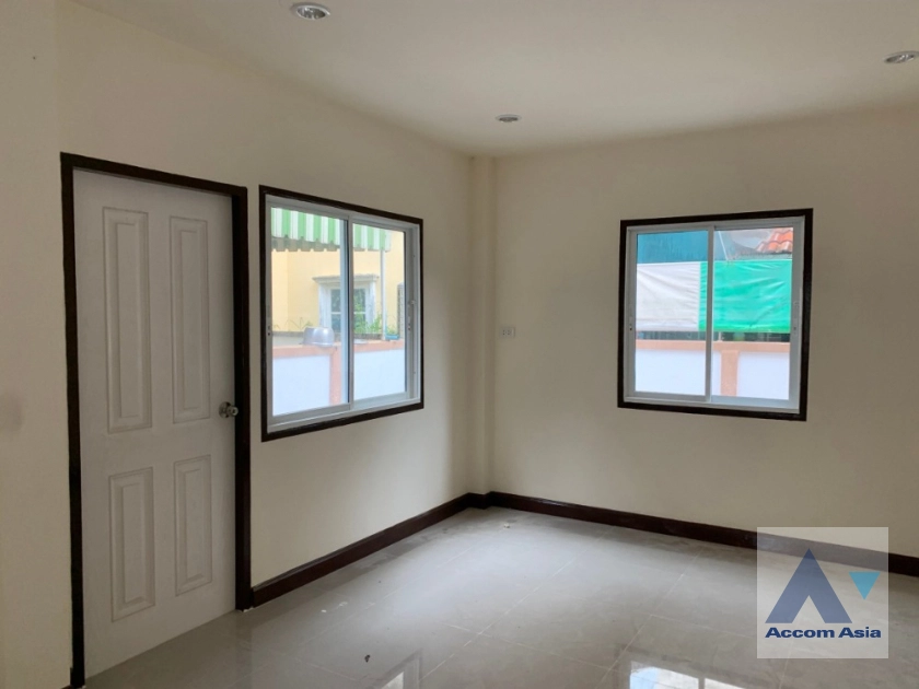 5  3 br House for rent and sale in Phaholyothin ,Bangkok  at K.C. Park View 3 AA40635