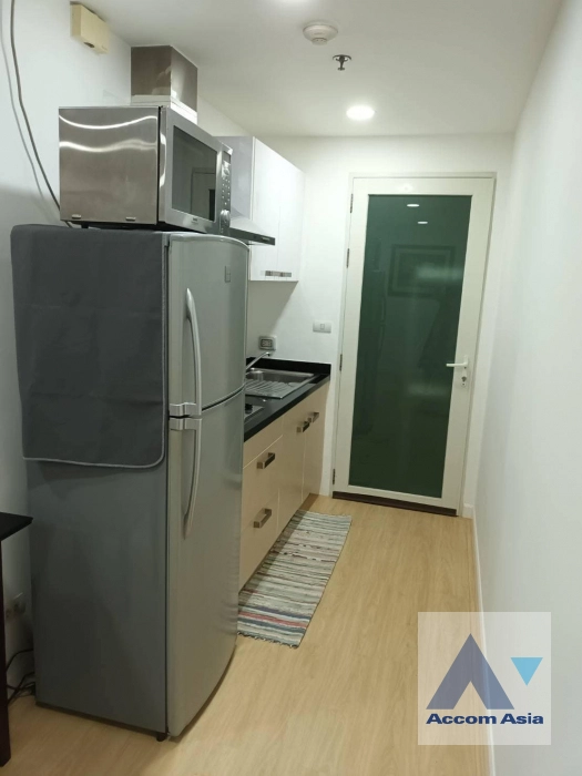 unit 1 Bedroom  Condominium For Sale in Sukhumvit, Bangkok  near BTS Phrom Phong (AA40636)