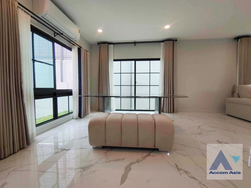  1  5 br House For Rent in Latkrabang ,Bangkok  at Setthasiri Serithai AA40644
