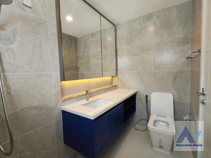 15  5 br House For Rent in Latkrabang ,Bangkok  at Setthasiri Serithai AA40644