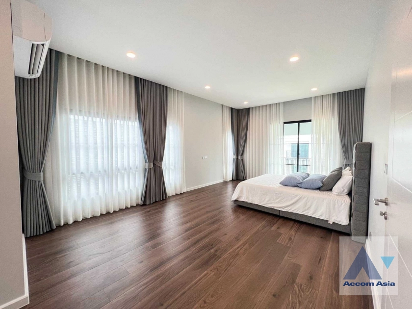 8  5 br House For Rent in Latkrabang ,Bangkok  at Setthasiri Serithai AA40644