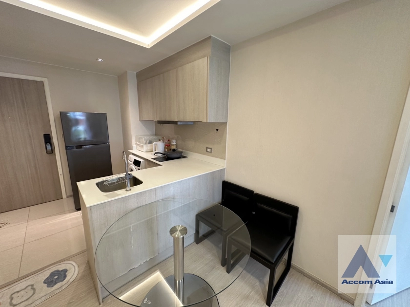 unit 2 Bedrooms  Condominium For Rent & Sale in Sukhumvit, Bangkok  near BTS Thong Lo (AA40660)