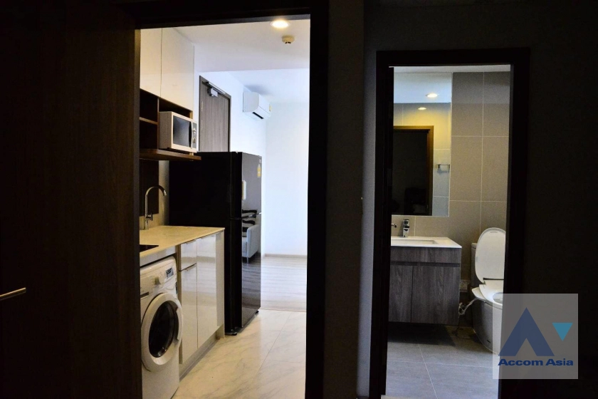 unit 1 Bedroom  Condominium For Rent & Sale in Ratchadaphisek, Bangkok  near MRT Phetchaburi (AA40662)