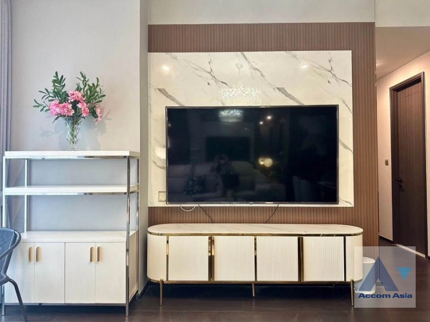 unit 3 Bedrooms  Condominium For Rent & Sale in Sukhumvit, Bangkok  near BTS Phrom Phong (AA40665)