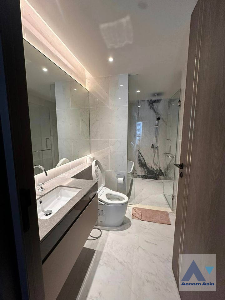 12  2 br Condominium For Rent in Ploenchit ,Bangkok BTS Ploenchit at Tonson One Residence AA40667