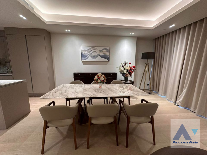 5  2 br Condominium For Rent in Ploenchit ,Bangkok BTS Ploenchit at Tonson One Residence AA40667