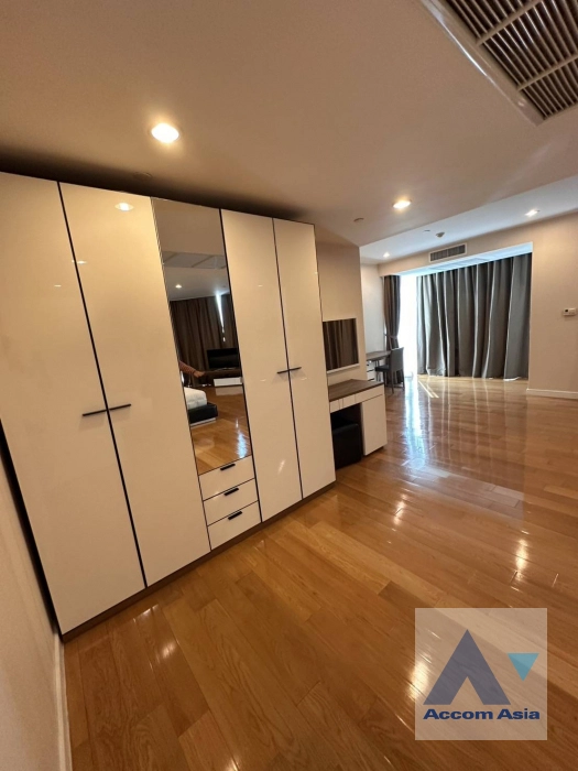 6  3 br Condominium For Rent in Ploenchit ,Bangkok BTS Sala Daeng - MRT Sam Yan at Chamchuri Square Residence AA40671