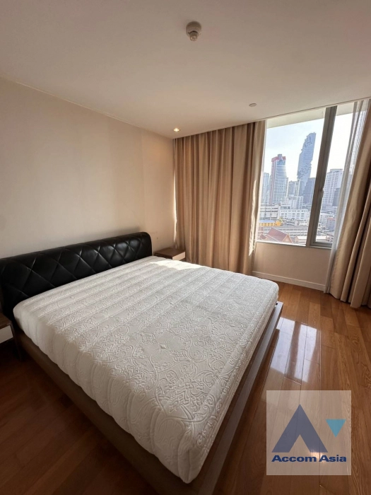 11  3 br Condominium For Rent in Ploenchit ,Bangkok BTS Sala Daeng - MRT Sam Yan at Chamchuri Square Residence AA40671