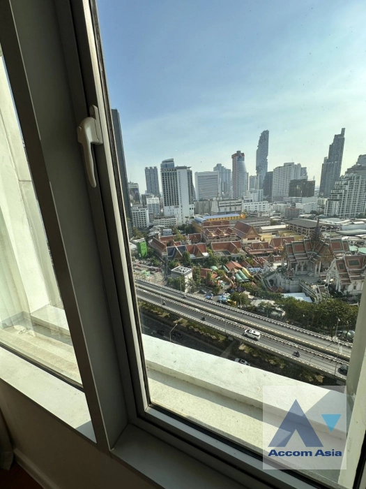 22  3 br Condominium For Rent in Ploenchit ,Bangkok BTS Sala Daeng - MRT Sam Yan at Chamchuri Square Residence AA40671