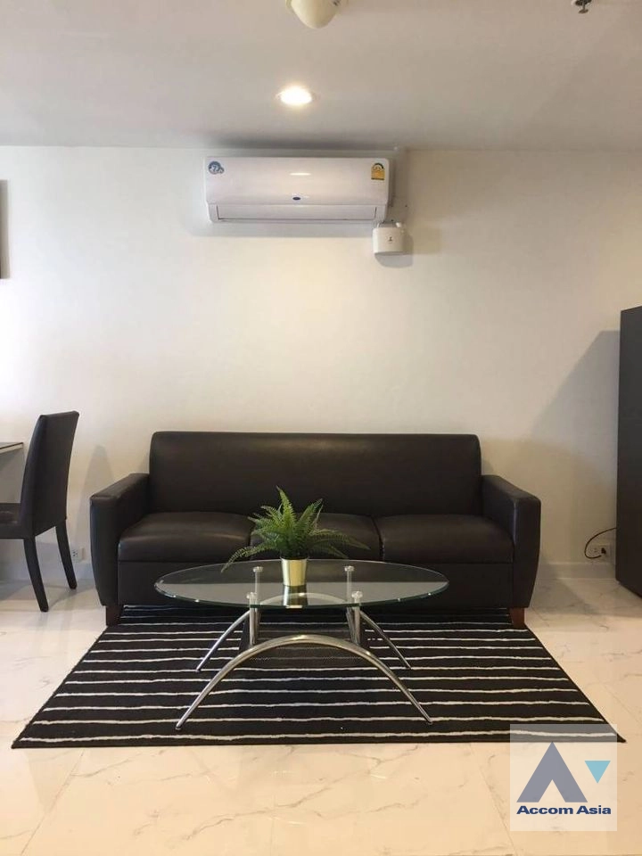 unit 2 Bedrooms  Condominium For Rent in Sukhumvit, Bangkok  near BTS Phrom Phong (AA40680)