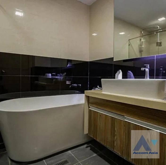 5  1 br Apartment For Rent in Sukhumvit ,Bangkok BTS Ekkamai at Modern Style AA40695