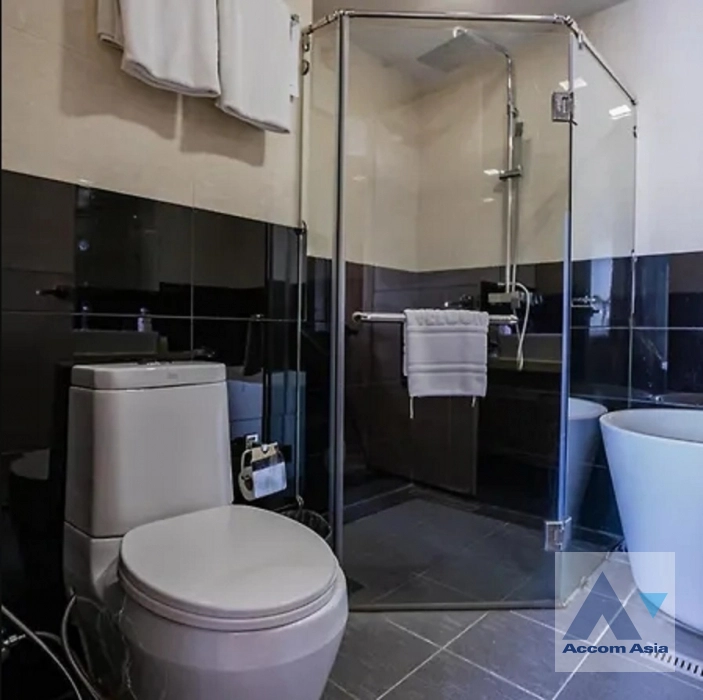 5  1 br Apartment For Rent in Sukhumvit ,Bangkok BTS Ekkamai at Modern Style AA40696