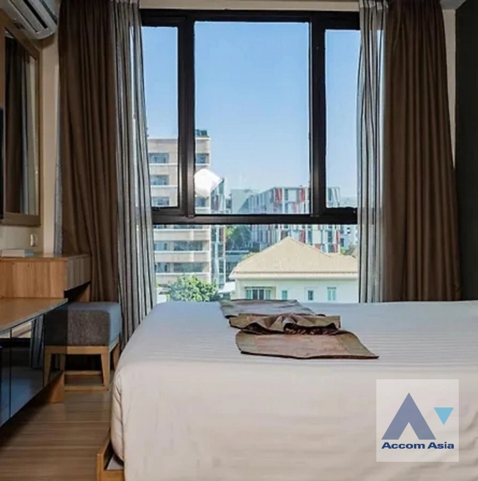 unit 1 Bedroom  Apartment For Rent in Sukhumvit, Bangkok  near BTS Ekkamai (AA40696)