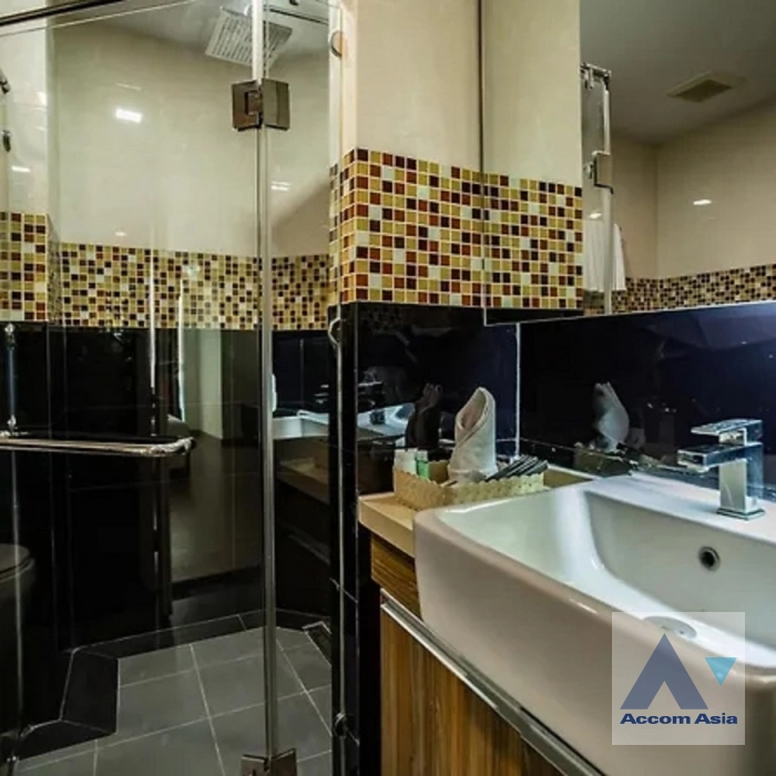 5  1 br Apartment For Rent in Sukhumvit ,Bangkok BTS Ekkamai at Modern Style AA40697