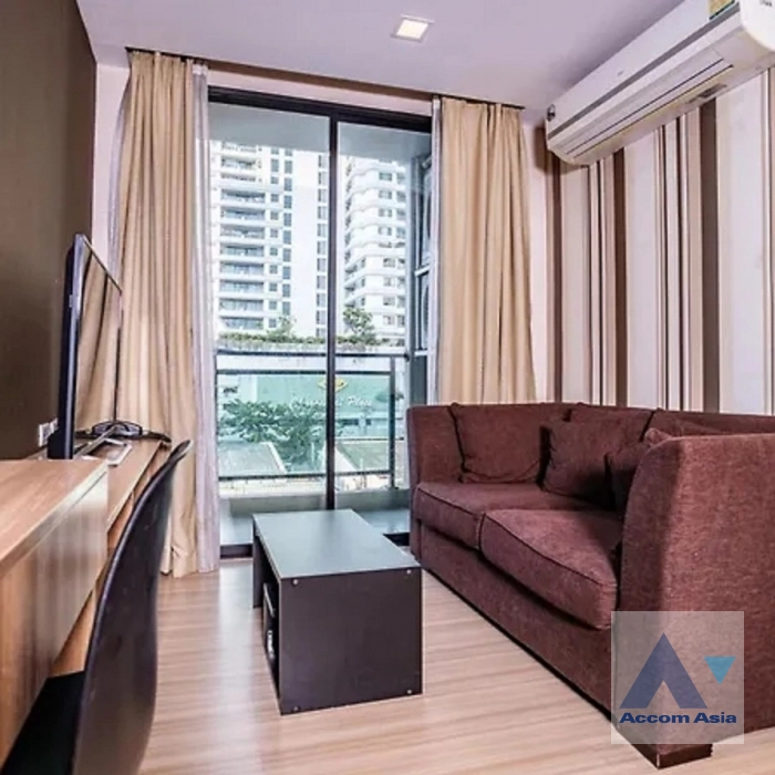 unit 1 Bedroom  Apartment For Rent in Sukhumvit, Bangkok  near BTS Ekkamai (AA40697)