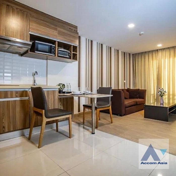 unit 1 Bedroom  Apartment For Rent in Sukhumvit, Bangkok  near BTS Ekkamai (AA40699)