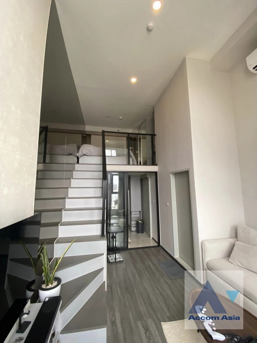 unit 1 Bedroom  Condominium For Rent & Sale in Phaholyothin, Bangkok  near BTS Phahon Yothin 24 (AA40703)