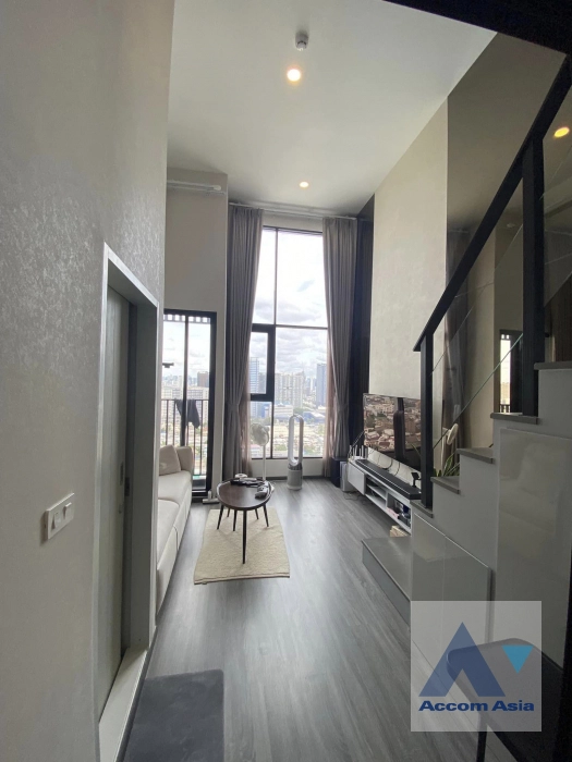 unit 1 Bedroom  Condominium For Rent & Sale in Phaholyothin, Bangkok  near BTS Phahon Yothin 24 (AA40703)