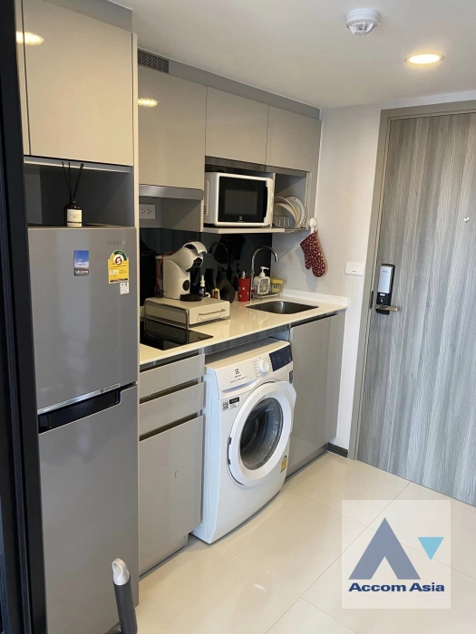 unit 1 Bedroom  Condominium For Rent & Sale in Phaholyothin, Bangkok  near BTS Phahon Yothin 24 (AA40703)