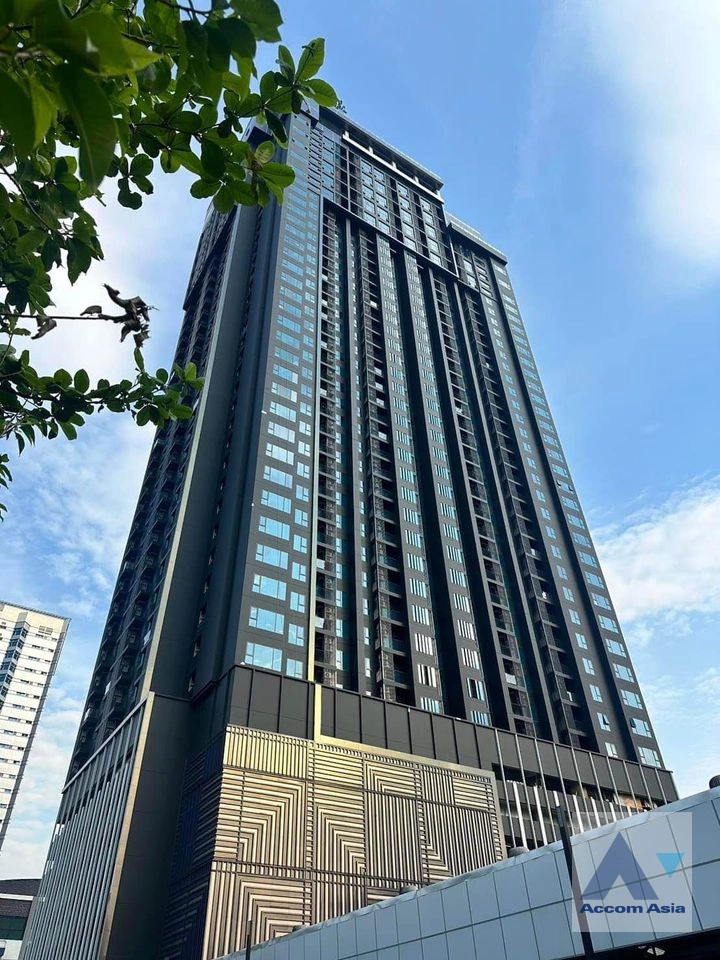  1  2 br Condominium For Sale in Phaholyothin ,Bangkok  at LIFE Phahon-Ladprao AA40707