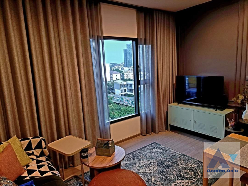  1  1 br Condominium for rent and sale in Ratchadaphisek ,Bangkok BTS Thong Lo at THE BASE Phetchaburi-Thonglor AA40713