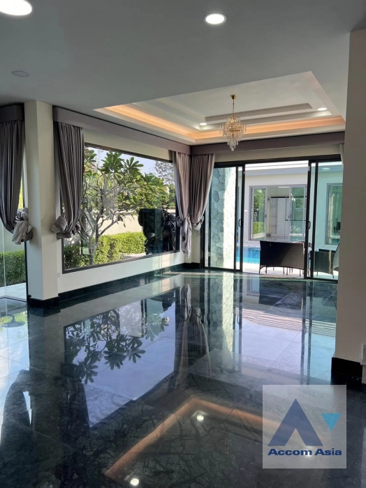 4  5 br House for rent and sale in Dusit ,Bangkok  AA40722