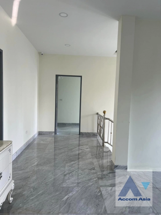 14  5 br House for rent and sale in Dusit ,Bangkok  AA40722