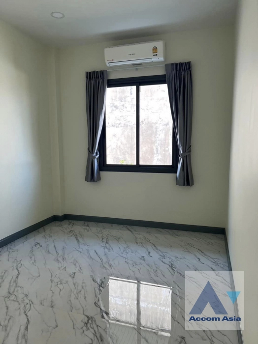 13  5 br House for rent and sale in Dusit ,Bangkok  AA40722