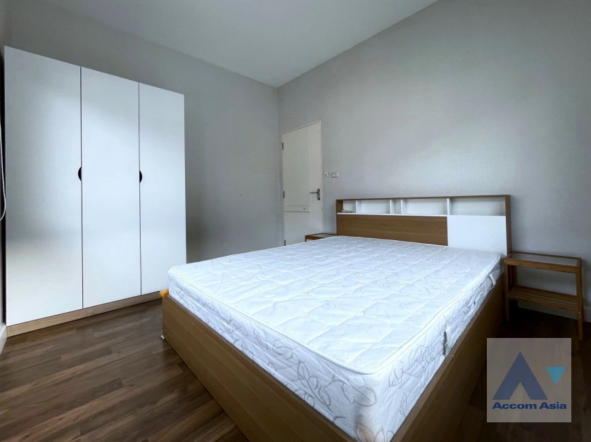 12  4 br House For Rent in Pattanakarn ,Bangkok  at Mantana Onnut-Wongwaen 3 AA40726