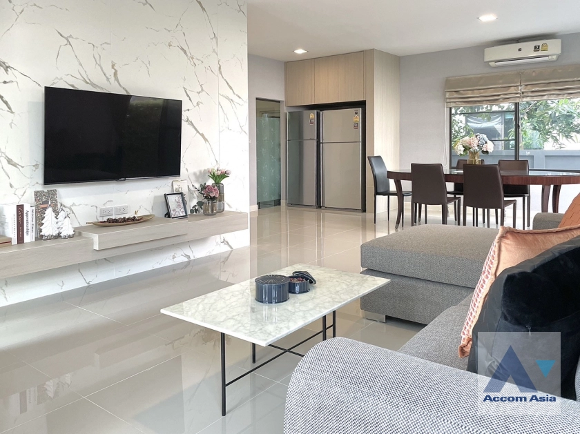  1  4 br House For Rent in Pattanakarn ,Bangkok  at Mantana Onnut-Wongwaen 3 AA40726