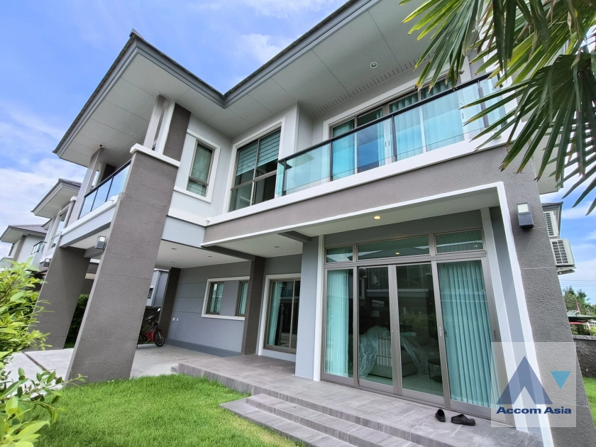 unitPet friendly |  3 Bedrooms  House For Rent in Latkrabang, Bangkok  near ARL Ban Thap Chang (AA40729)